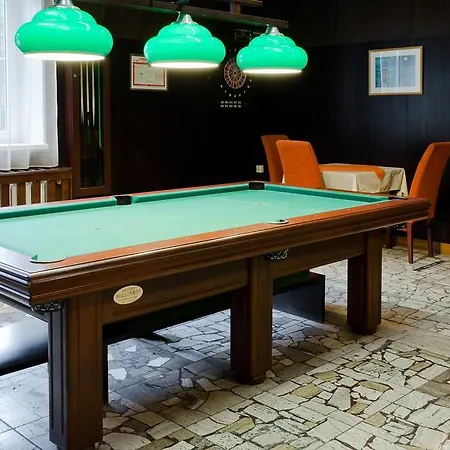 Hotel Myslivna 3*